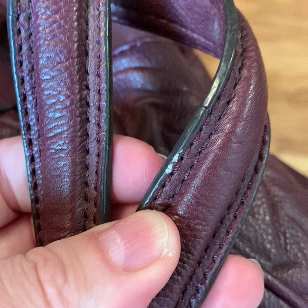 Simply Vera Wang double handle plum vegan hobo satchel purse bag CLEAN! EUC